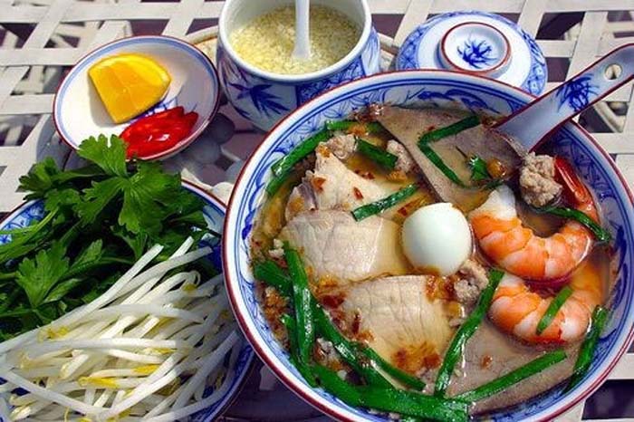 Top delicious noodle shops in the West - need meticulousness