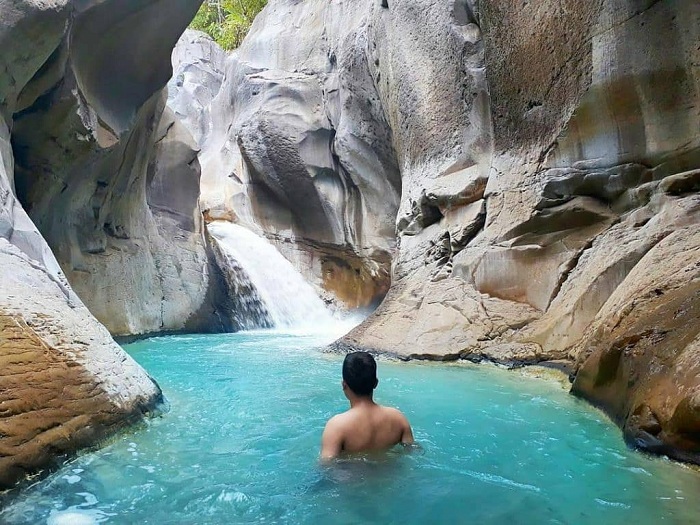 Vẻ đẹp của thác Air Terjun Mangku Sakti