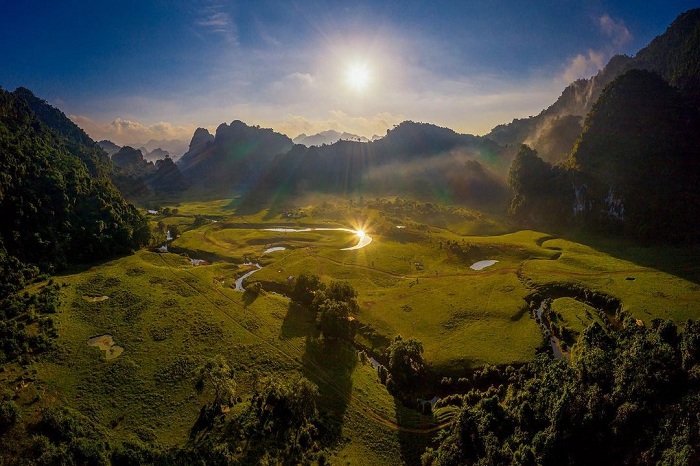 Đồng Lâm là một thảo nguyên đẹp ở Việt Nam