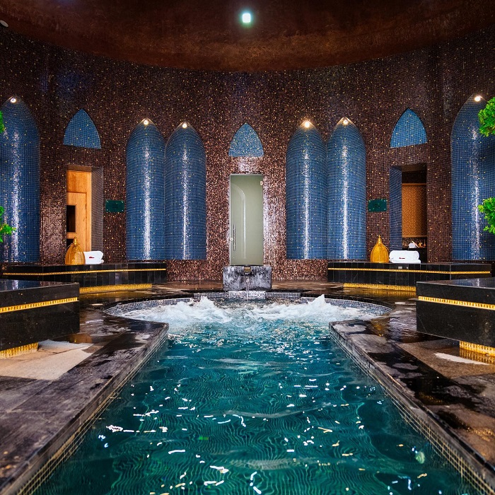 Hồ sục tuyệt đẹp - khách sạn đẹp nhất ở Trung Đông