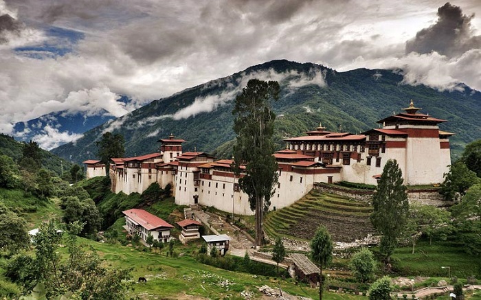 Wangdue Phodrang Dzong là điểm đến khi du lịch Wangdue Phodrang Bhutan