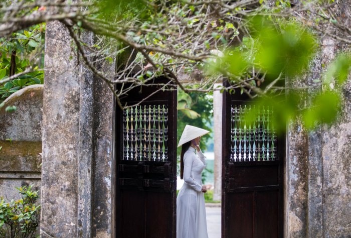 cổng nhà vườn an hiên - nhà vườn nổi tiếng xứ Huế