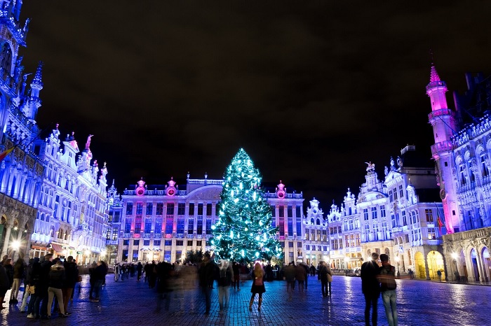 Quảng trường Grand-Place - chợ Giáng Sinh ở Châu Âu 2022