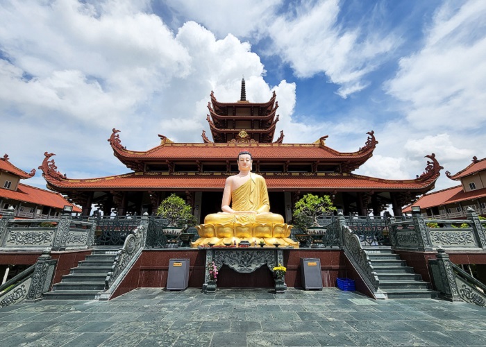 chùa Phật Cô Đơn là địa điểm tâm linh nổi tiếng ở Sài Gòn