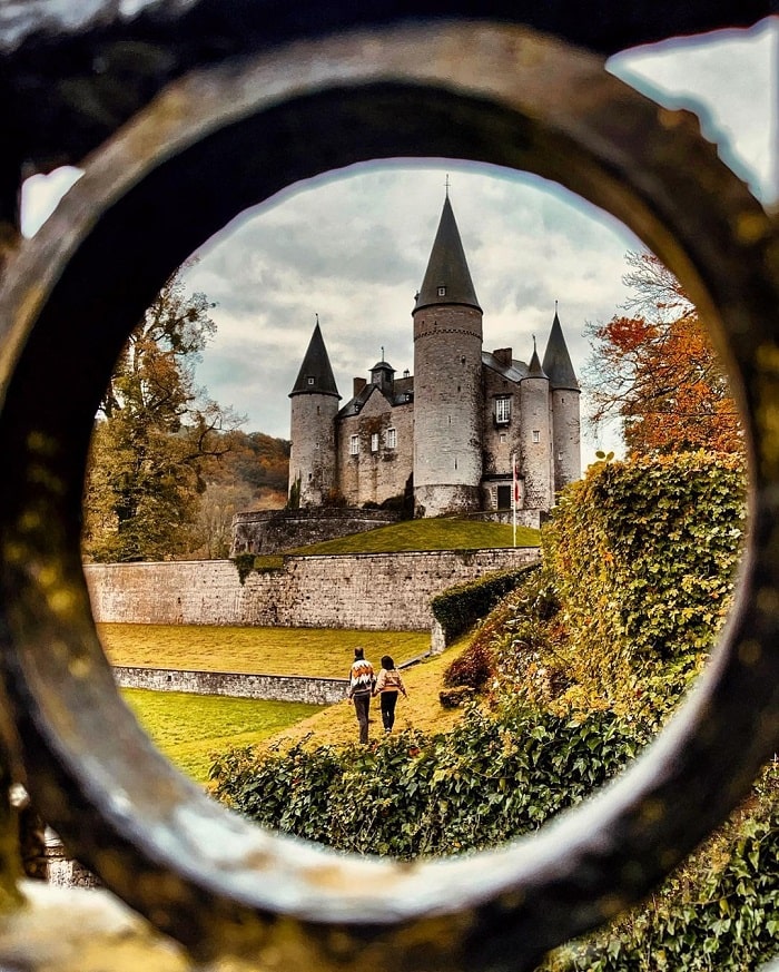 Khi nào nên đến thăm lâu đài Vêves Bỉ?