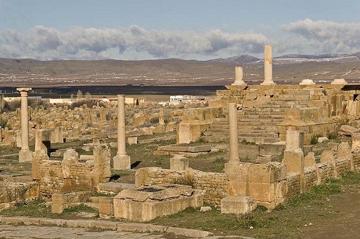 Lambaesis là di sản La Mã bên cạnh thành phố Timgad Algeria