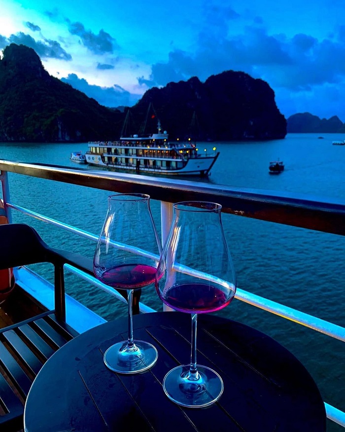 du lịch Quảng Ninh mùa đông - nghỉ đêm trên thuyền