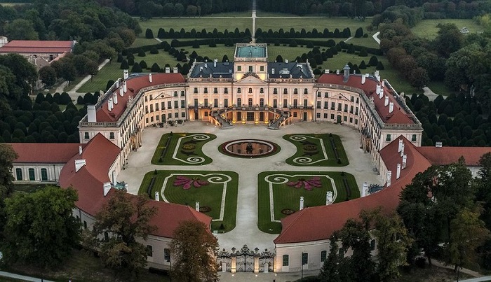 Giới thiệu về cung điện Esterhazy Hungary 