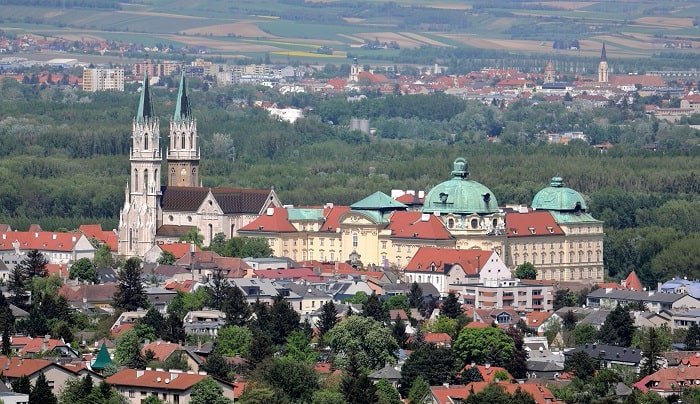 Giới thiệu về tu viện Klosterneuburg