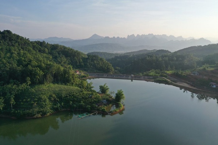 Hồ Nà Tấu đẹp chẳng kém bất kỳ hồ nước nào ở Cao Bằng