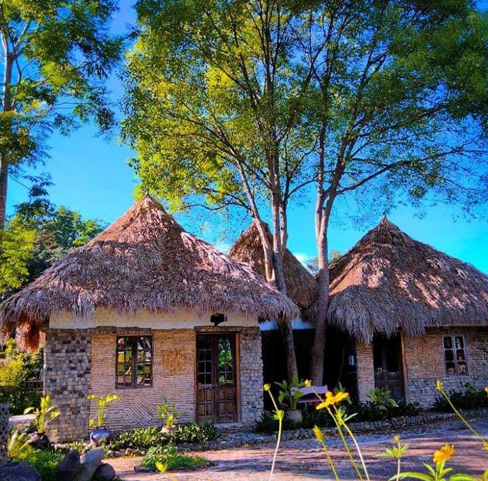 Mường Then Homestay là homestay đẹp ở Điện Biên không gian xanh mát