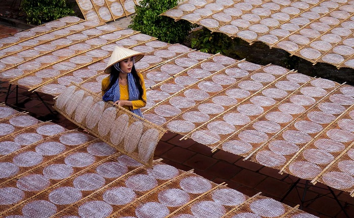Trảng Bàng là làng bánh tráng ở Việt Nam thu hút nhiều du khách ghé thăm
