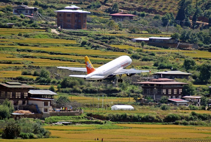 Máy bay là phương tiện để du lịch Wangdue Phodrang