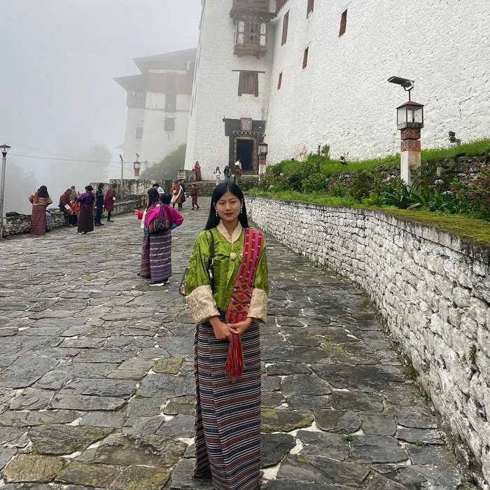 Tham quan pháo đài Trongsa Dzong Bhutan