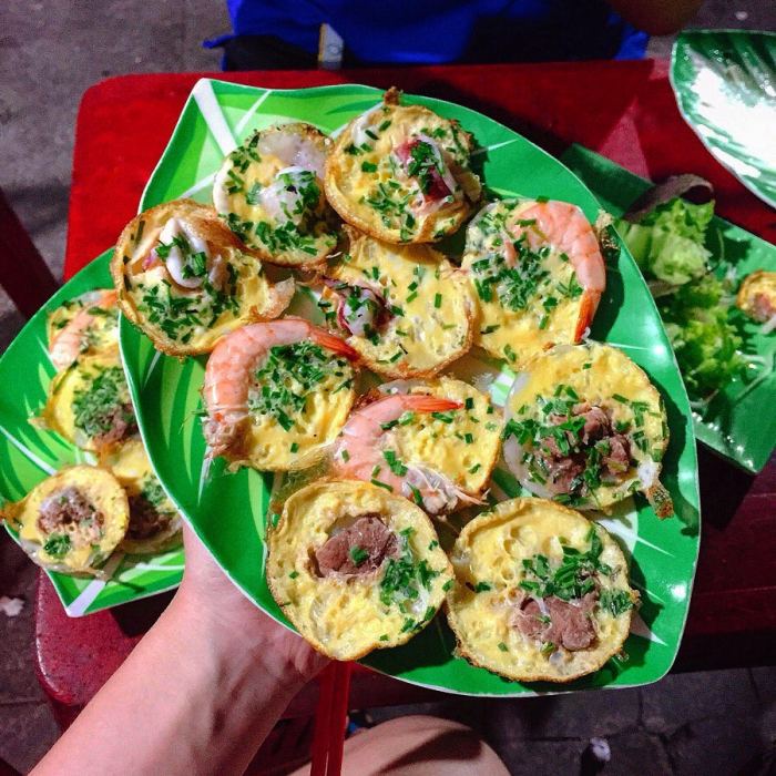 Tuy Hoa market cuisine, banh can