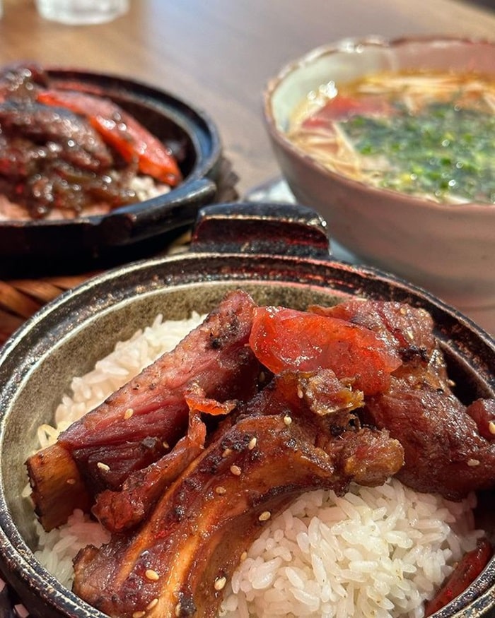 Cau Giay delicious restaurant - Kombo rice pot