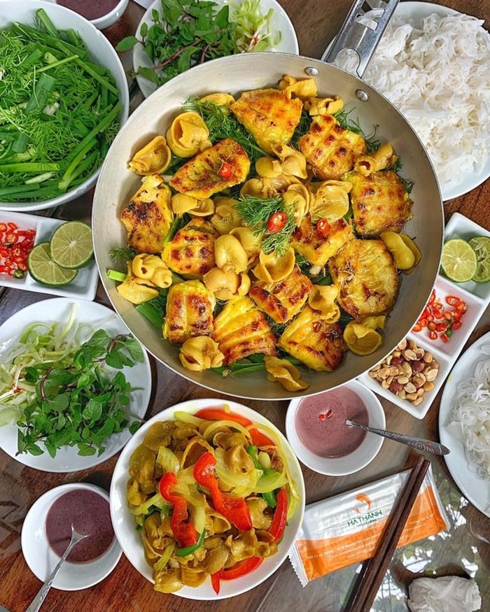 Delicious Cau Giay restaurant - Hanoi grilled fish