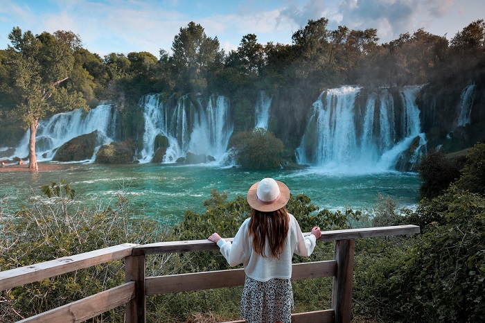 Tham quan thác nước Kravica - Kinh nghiệm du lịch Bosnia và Herzegovina