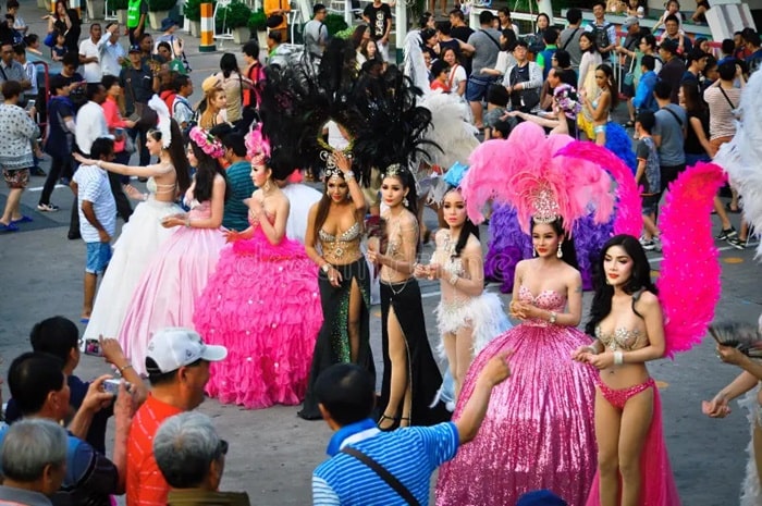 show Alcazar Cabaret tại Pattaya