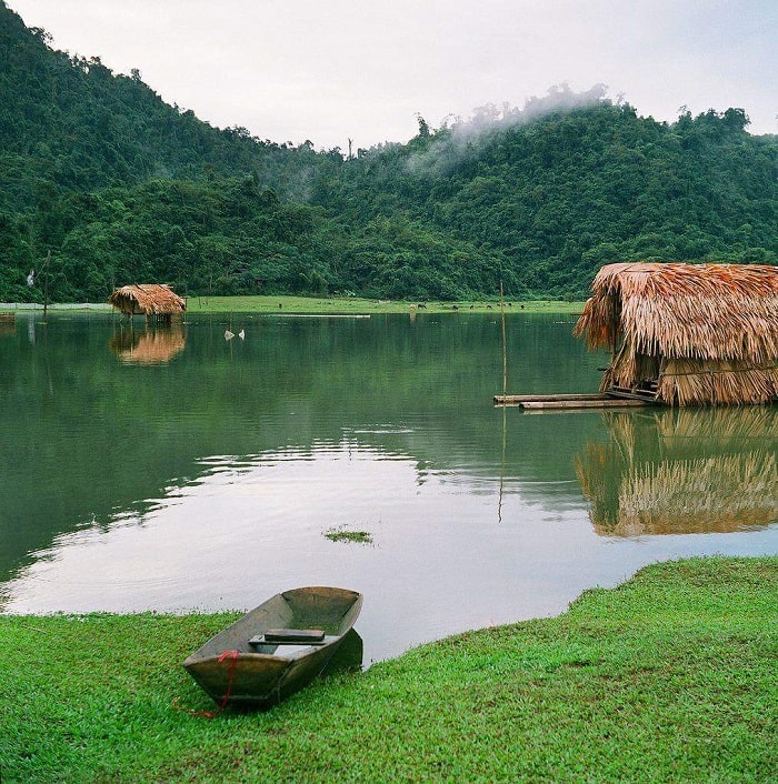 Vẻ đẹp của hồ Noong Hà Giang