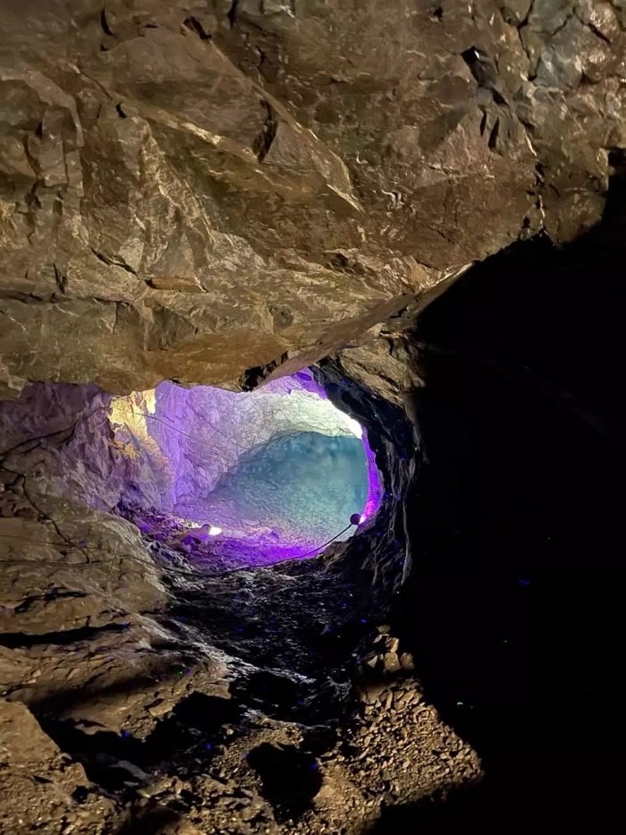 Thế giới hang động ngầm là điểm tham quan trong hang động Gwangmyeong