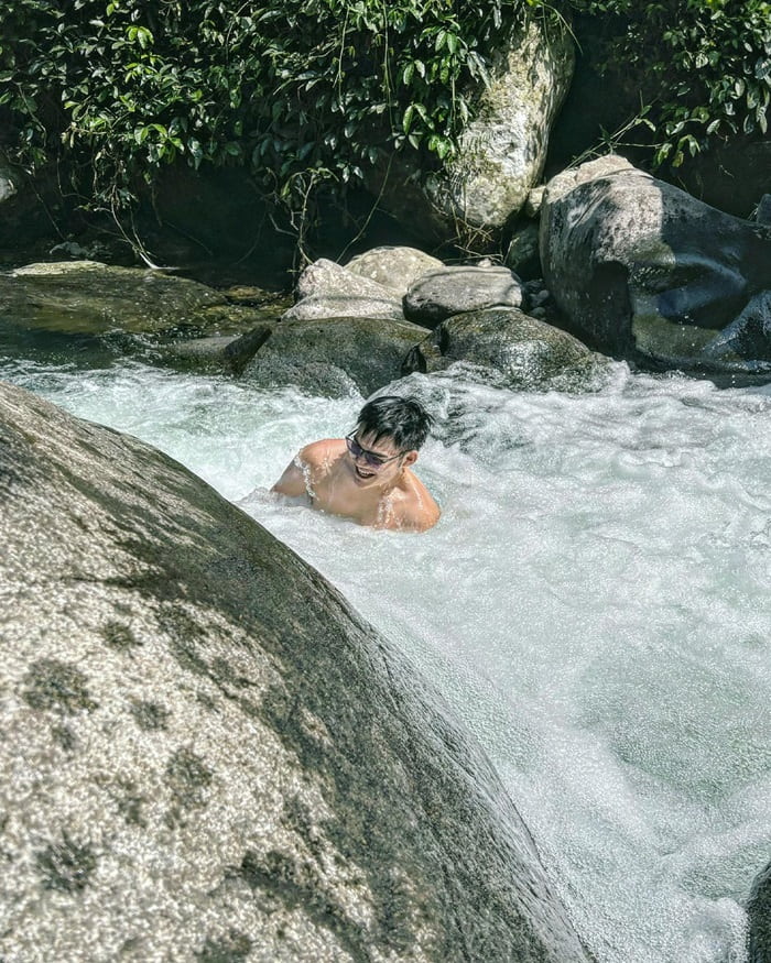 thác nước ở Tam Đảo - Thác Vĩnh Ninh