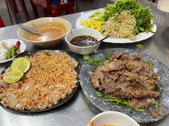 quán ăn local ở Quy Nhơn Thanh Kiều 