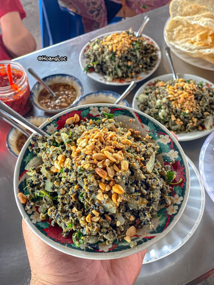 Bánh đập hến xào Hội An 