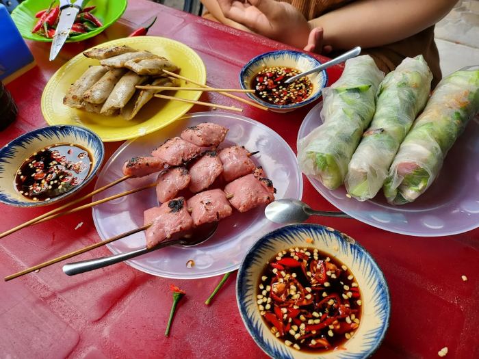 quán ăn local ở Quy Nhơn quán tuyết