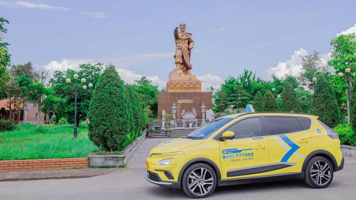 Đền Trần ở Hải Phòng - taxi