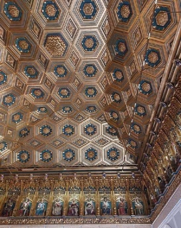 Sảnh đường của các vị vua ở lâu đài Alcazar Segovia Tây Ban Nha