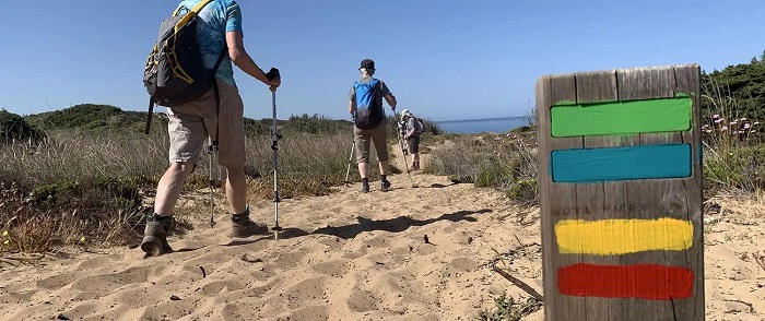 Đi bộ đường dài là hoạt động và điểm tham quan hàng đầu ở thành phố Algarve Bồ Đào Nha