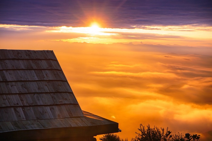 Tiệm cà phê Hoàng Hôn Khe Cải vào chiều hoàng hôn