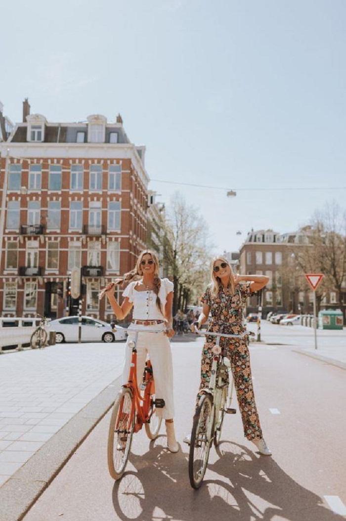 Check-in cùng xe đạp tại Hà Lan