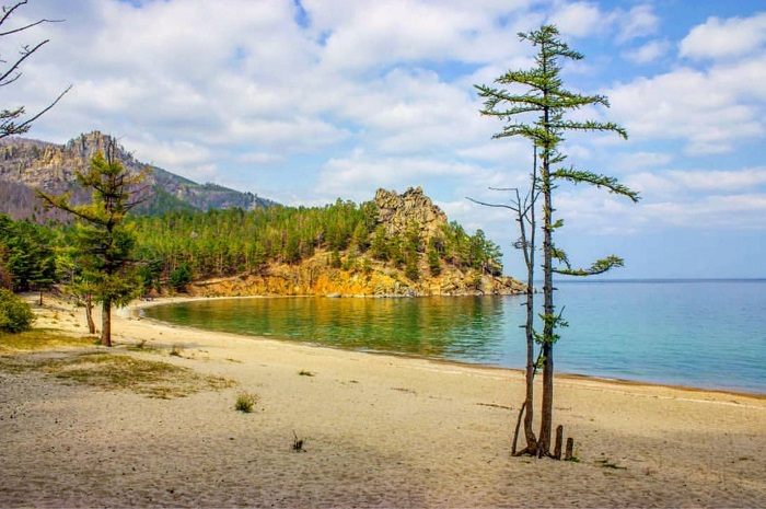 Chiêm ngưỡng vẻ đẹp kỳ ảo của Hồ Baikal nước Nga