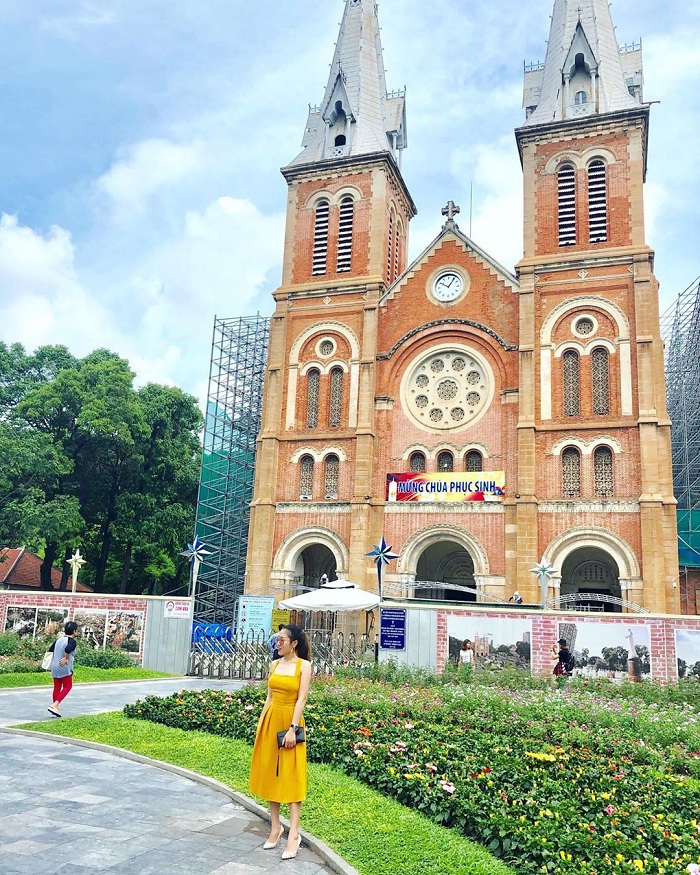 Mãn nhãn với vẻ đẹp độc đáo của nhà thờ Đức Bà Sài Gòn