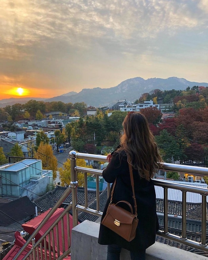 Khám phá vẻ đẹp của phố cổ Samcheong dong Hàn Quốc