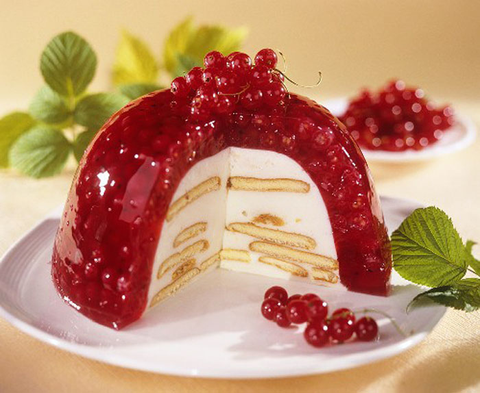 Bánh pudding là món ăn quen thuộc trong dịp Giáng Sinh và năm mới của người Anh.