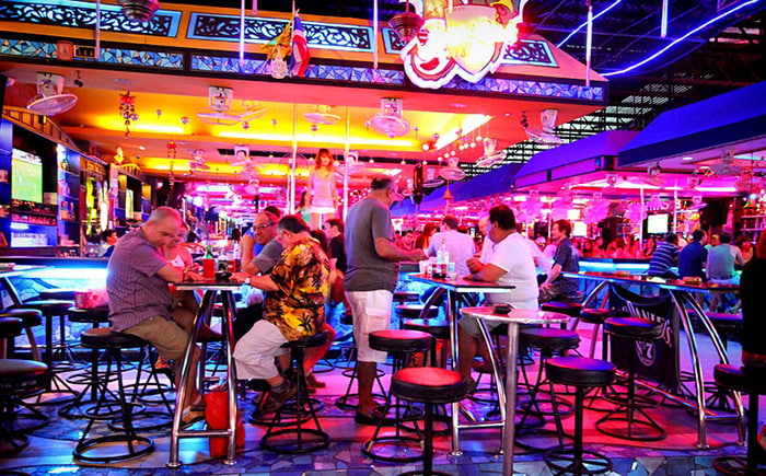 Các địa điểm vui chơi về đêm ở Pattaya - thành phố nổi tiếng về khoản ăn chơi