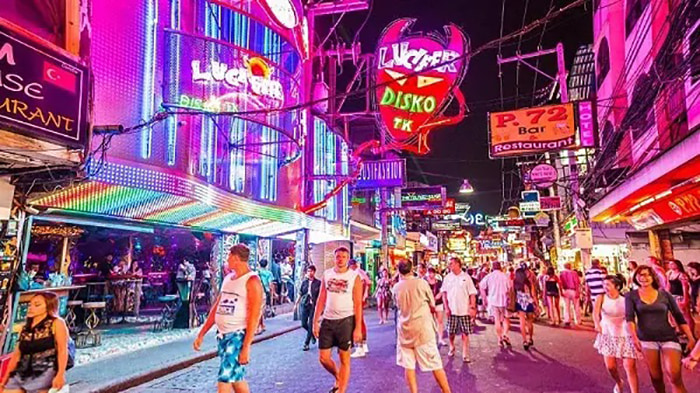 Nightlife places in Pattaya - Walking Street brings together all activities