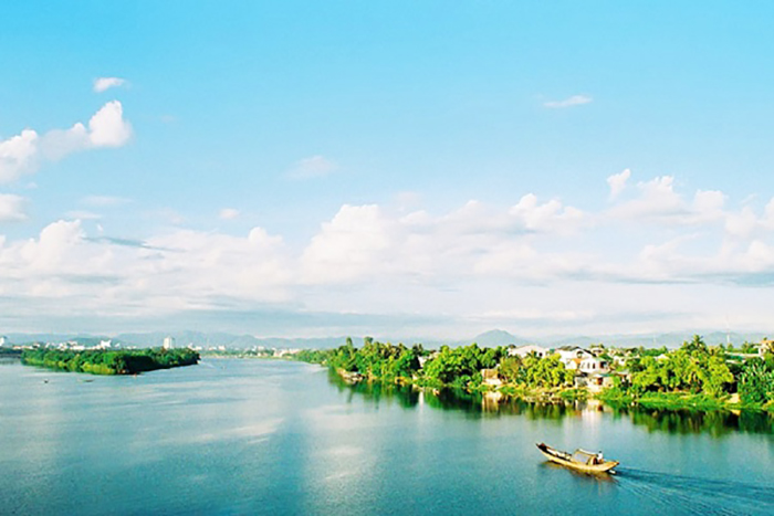 Discover Hen Hue islet - Con Can country