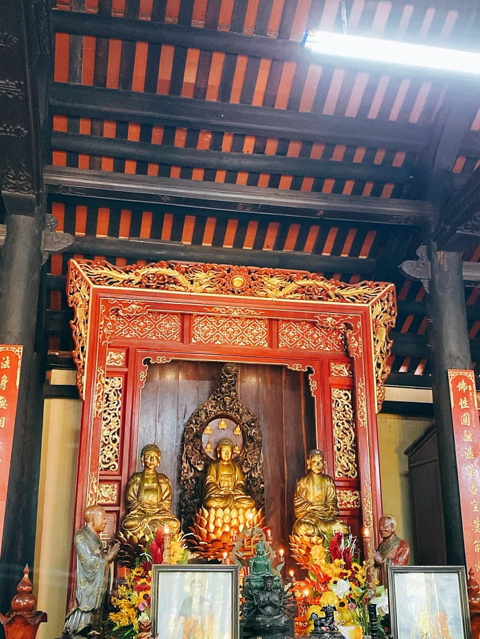 tượng Phật - vẻ uy nghiêm tại Chùa Thập Tháp Bình Định 