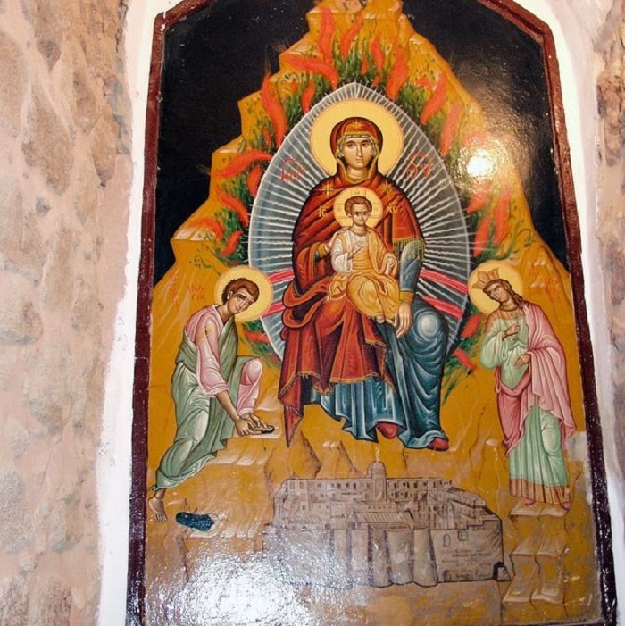 Bức tranh đặc sắc bên trong tu viện Saint Catherine