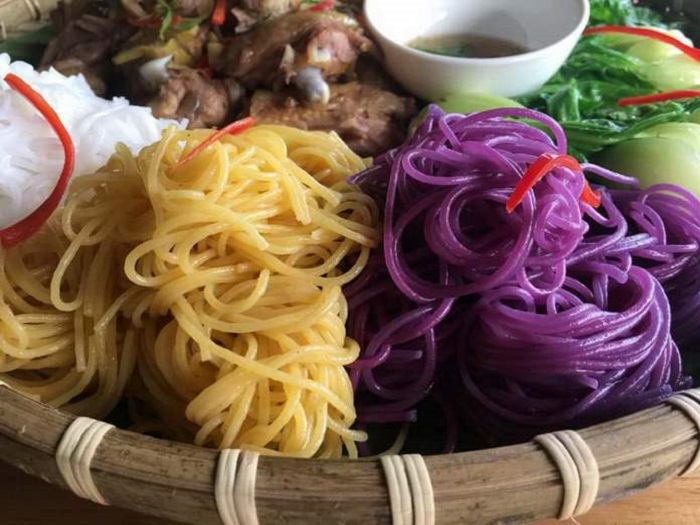 Phu Yen corn vermicelli - made into shiny fresh noodles