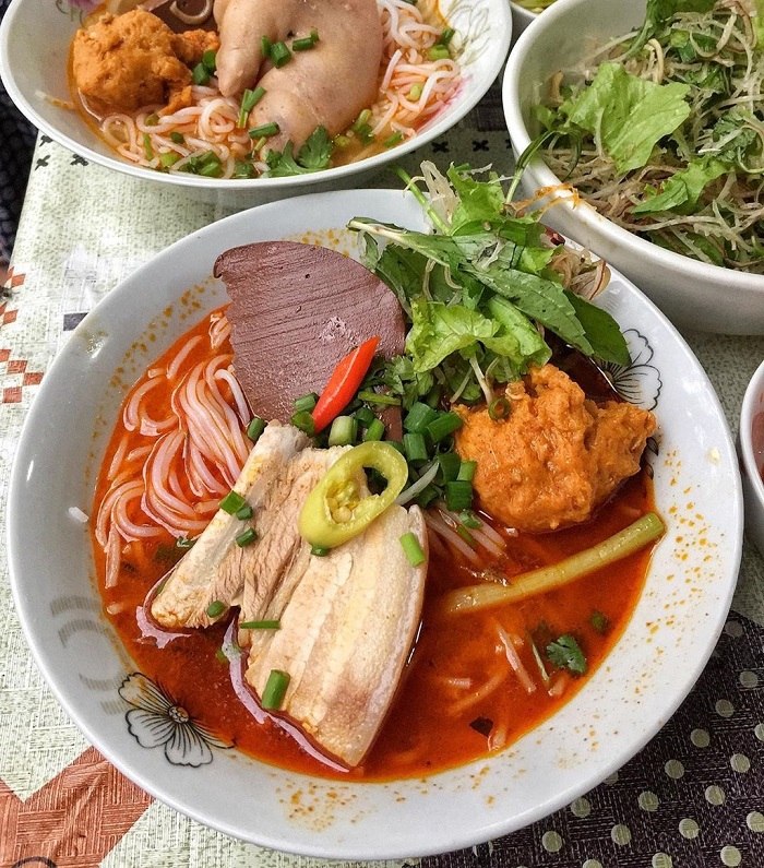 Bun Bo Me Keo is the most famous place to eat vermicelli in Hue 