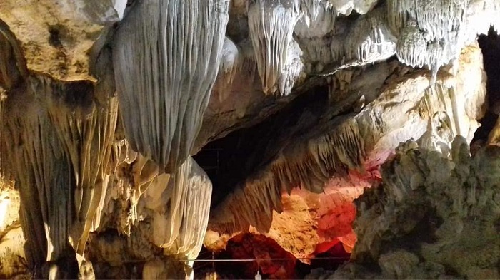 The inner cave of the green plains Khai Trung Yen Bai