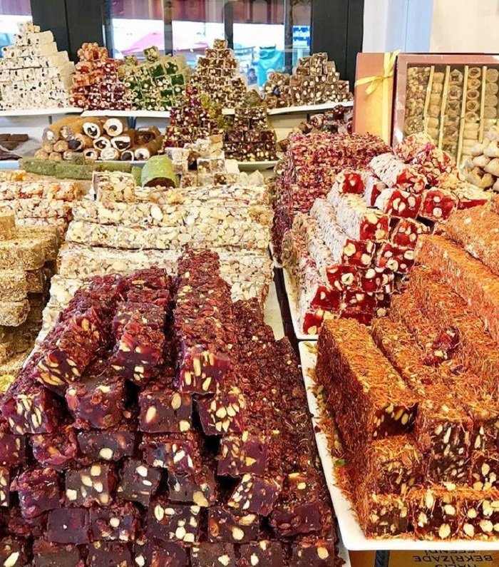 Thưởng thức kẹo dẻo Turkish Delight  Thổ Nhĩ Kỳ