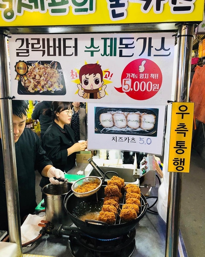 lý do nên du lịch Jeonju Hàn Quốc - ẩm thực đường phố ngon