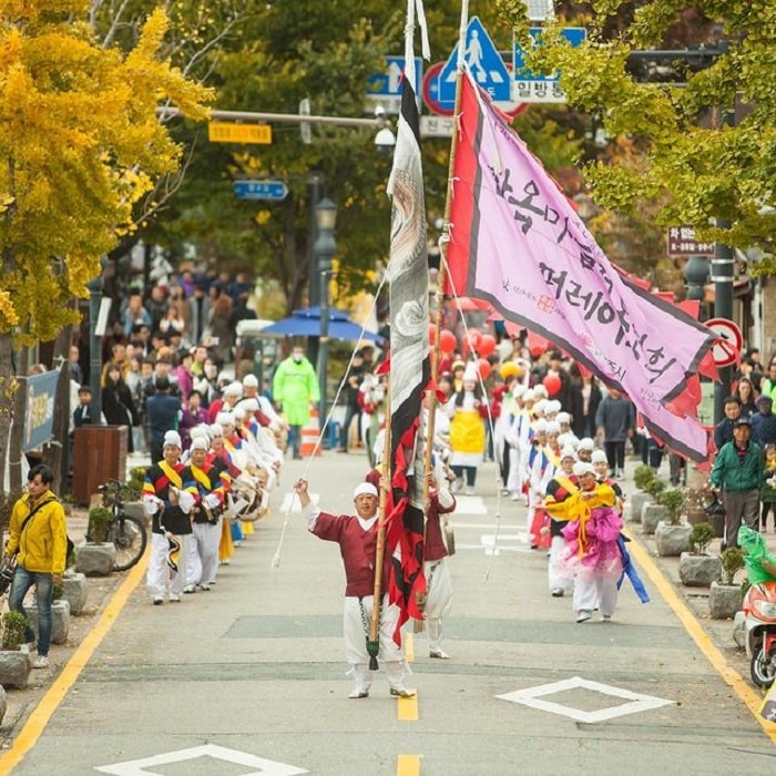 lý do nên du lịch Jeonju Hàn Quốc - lễ hội bibimbap sôi động