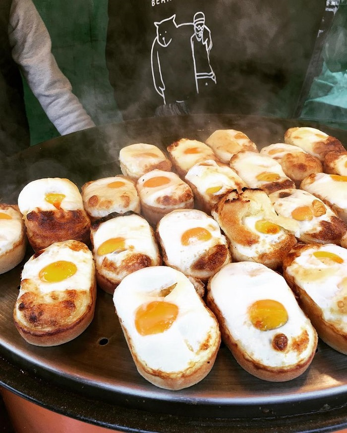 món ăn đường phố Hàn Quốc mùa đông - bánh trứng nóng hổi